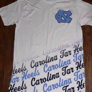 Russell Athletic North Carolina Tar Heels  spellout T Shirt Size M